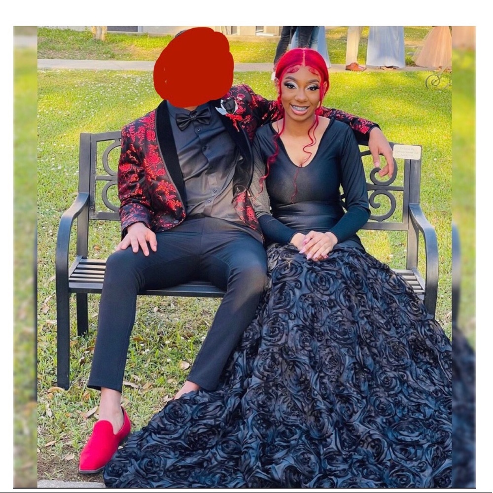 Custom Made “Elegant Black Long Sleeve Mermaid Flowers(Bottom) Prom Dress” - Picture 2 of 5